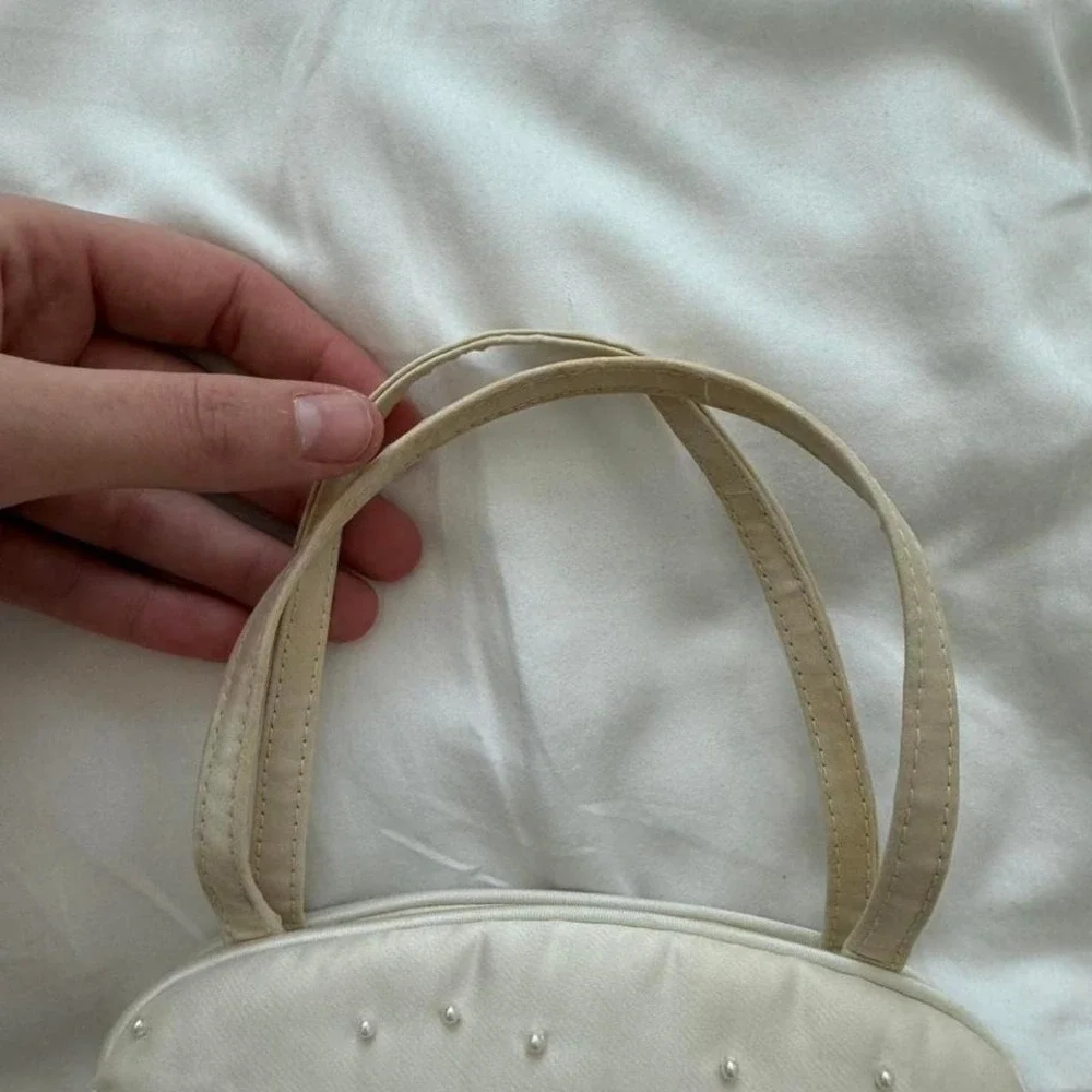 Vintage Cream Pearl‎ Studded Satin Evening Handbag